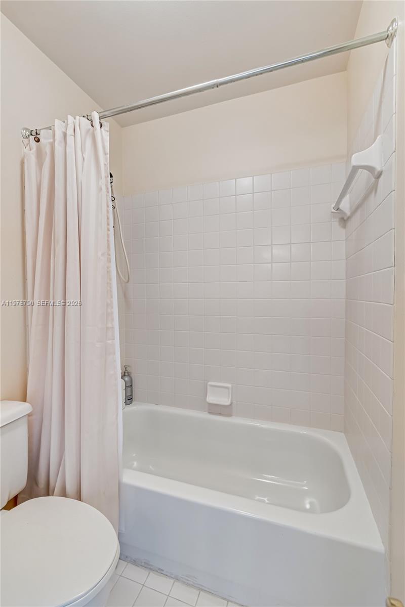 30 Windsor Ln Palm Beach Gardens, FL 33418