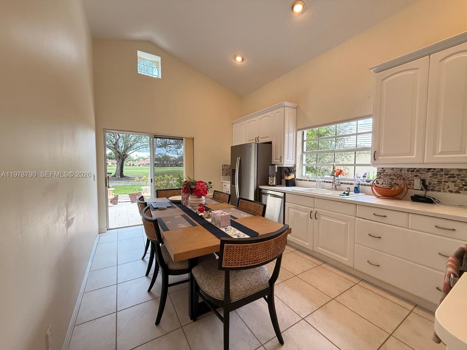 30 Windsor Ln Palm Beach Gardens, FL 33418