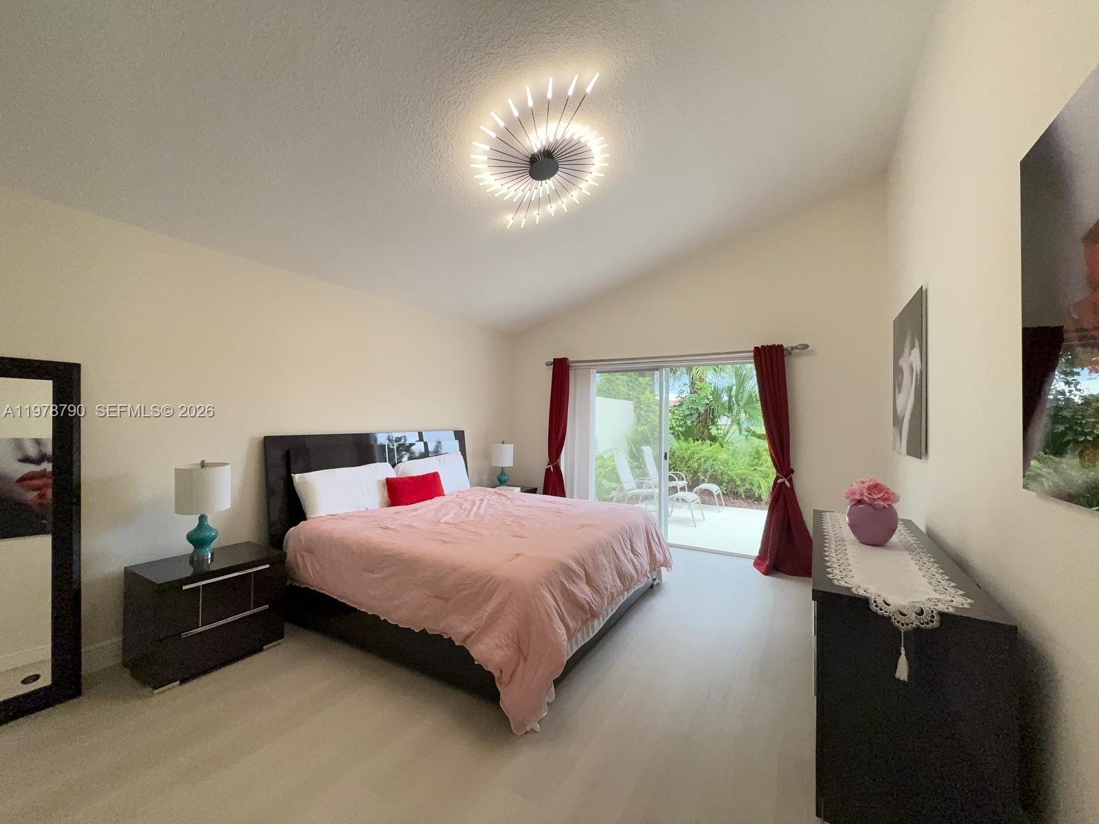 30 Windsor Ln Palm Beach Gardens, FL 33418