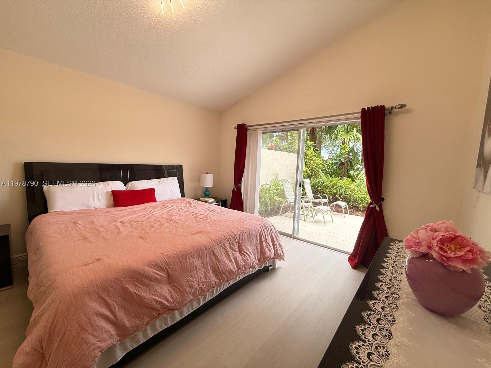 30 Windsor Ln Palm Beach Gardens, FL 33418