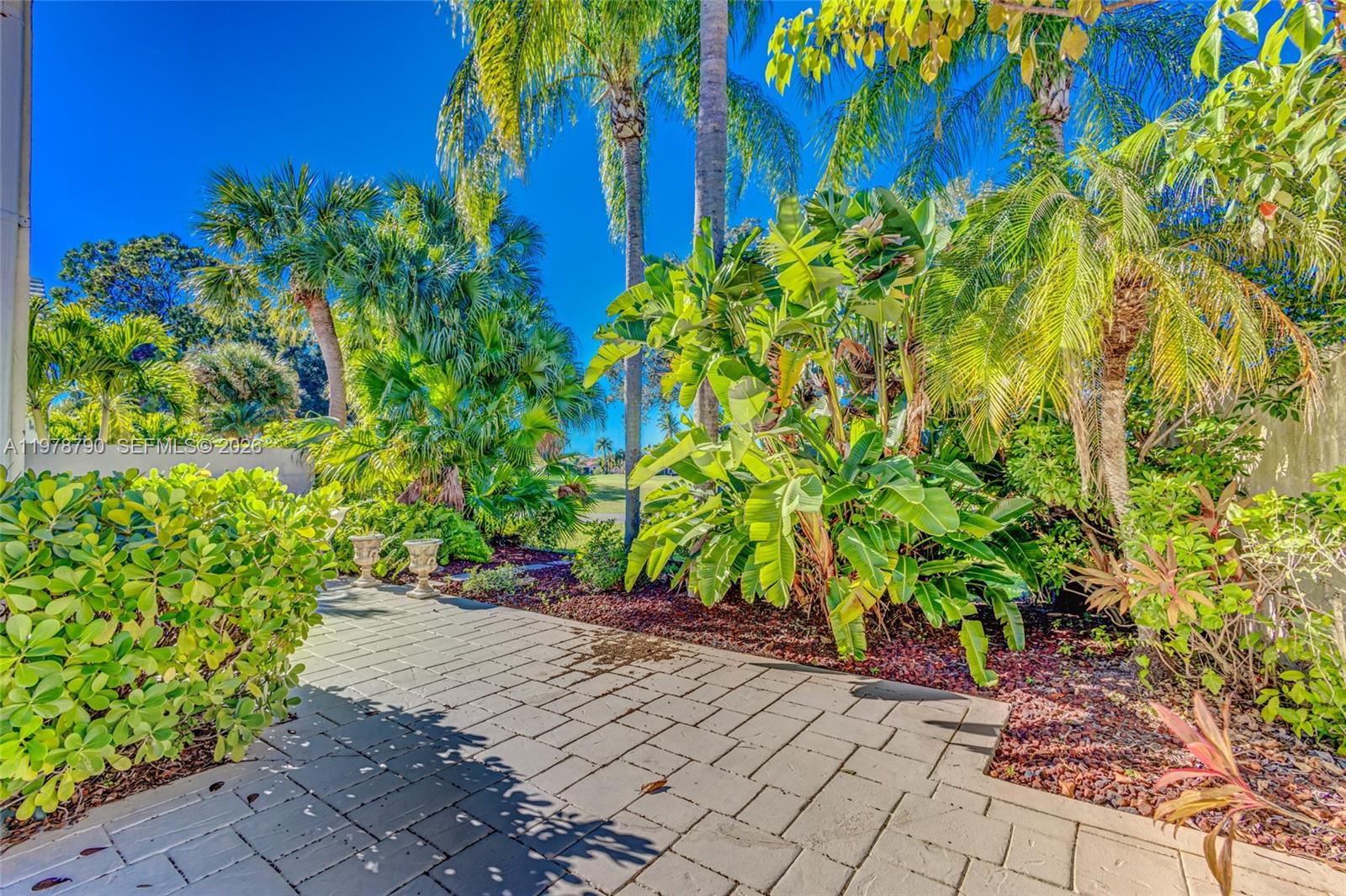 30 Windsor Ln Palm Beach Gardens, FL 33418