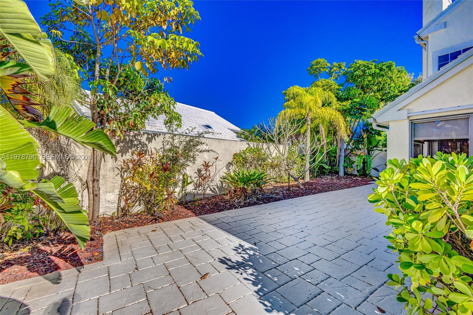 30 Windsor Ln Palm Beach Gardens, FL 33418