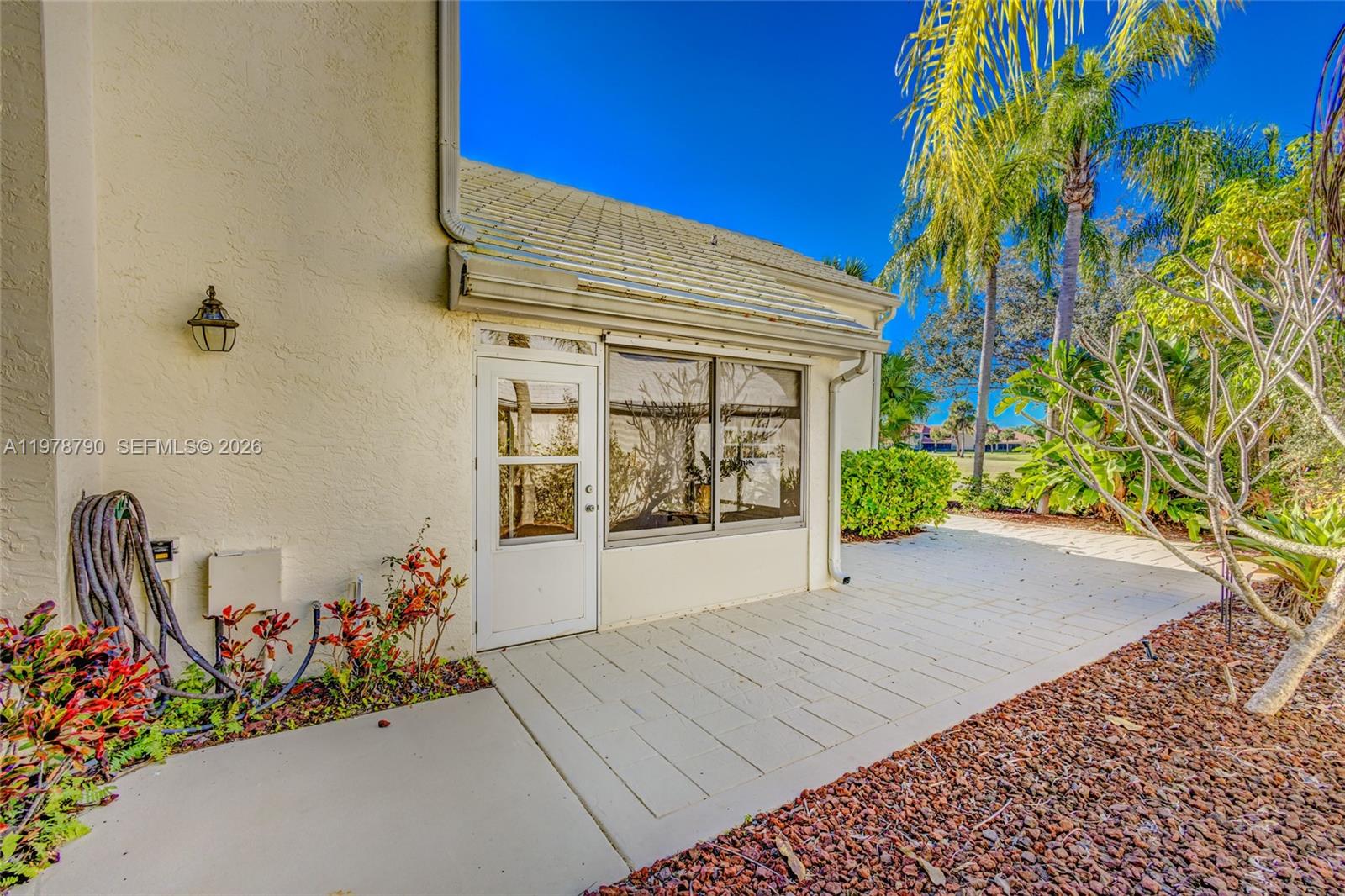 30 Windsor Ln Palm Beach Gardens, FL 33418