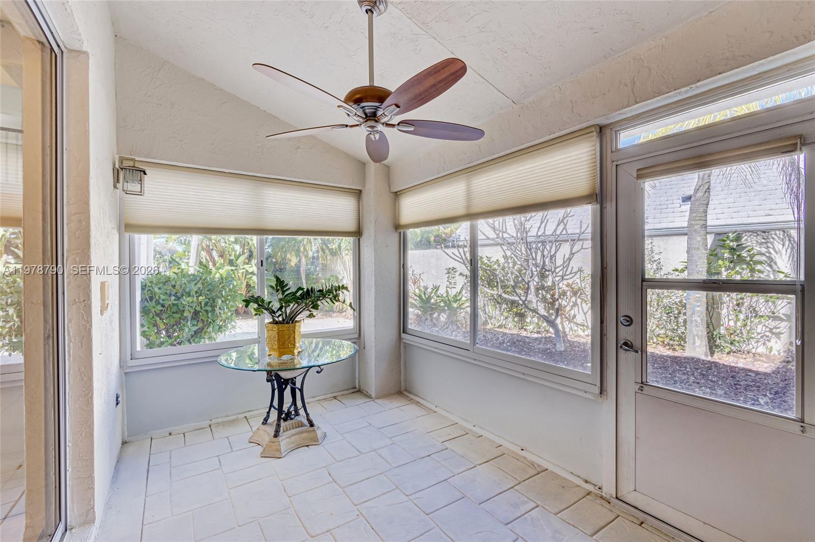 30 Windsor Ln Palm Beach Gardens, FL 33418