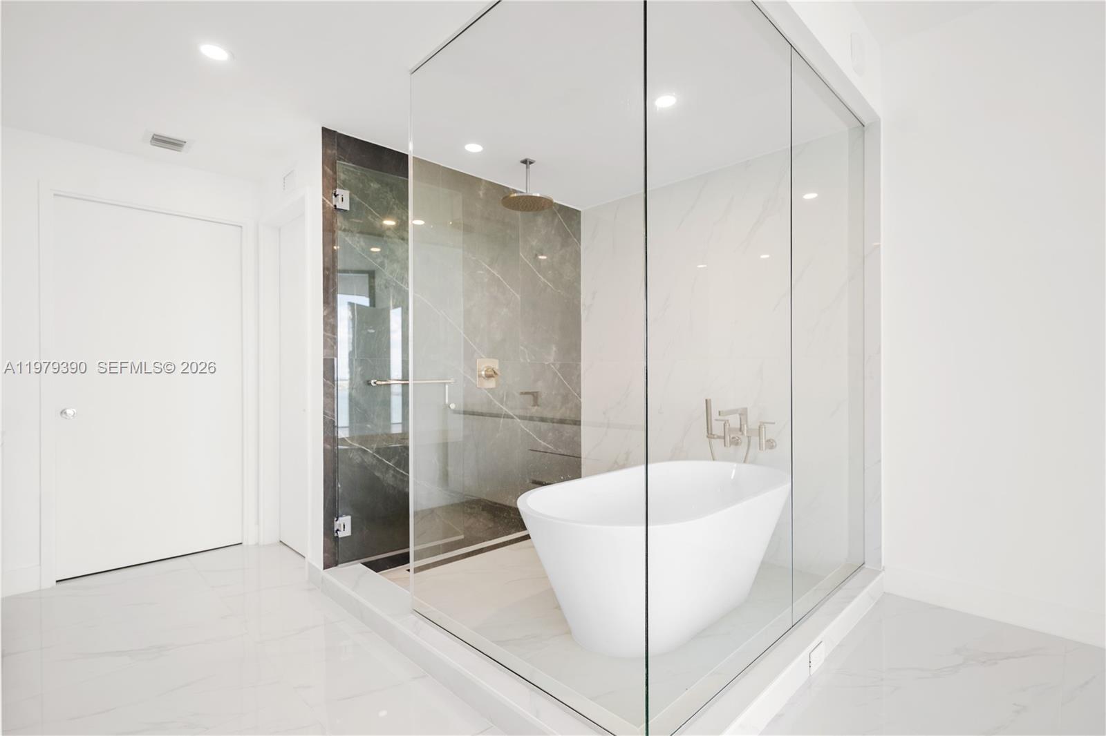 700 NE 24th St #4102 Miami, FL 33137