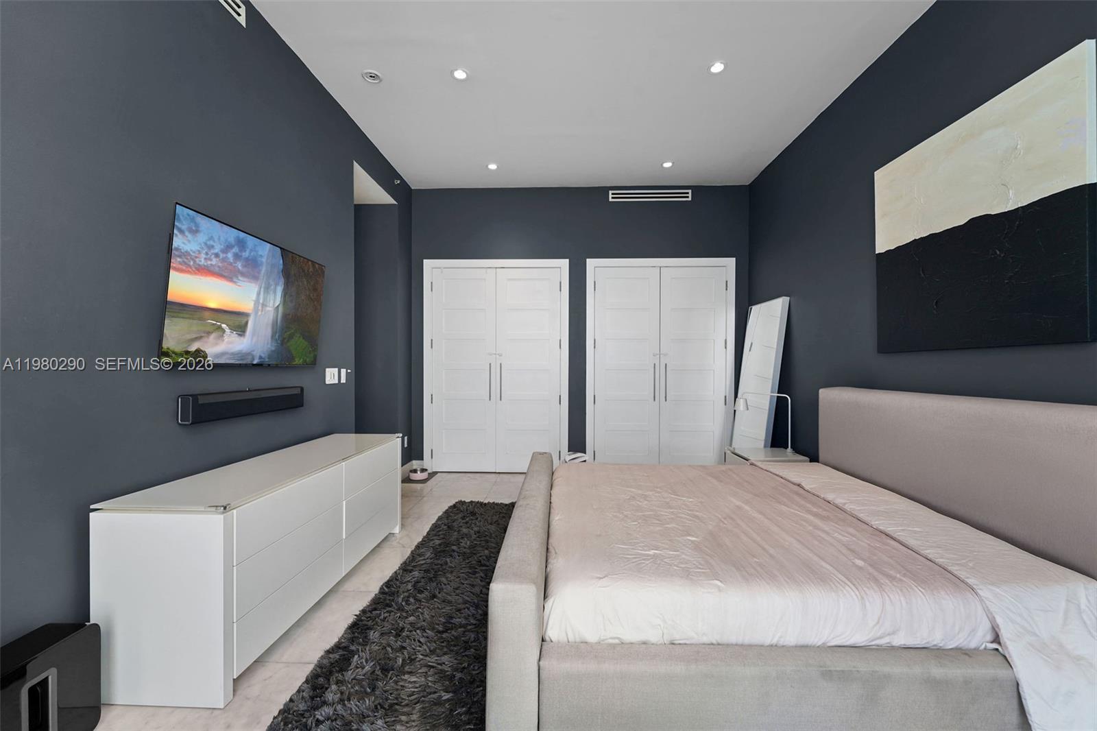 2001 Meridian Ave #PH-16 Miami Beach, FL 33139