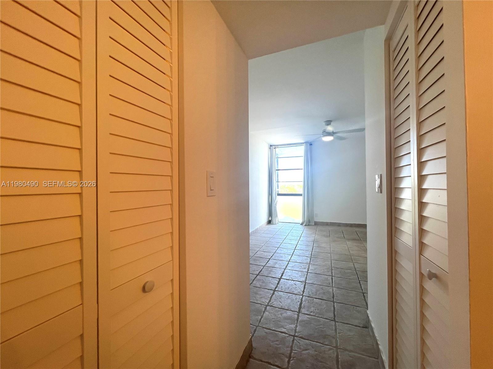 3475 N Country Clb Dr #716 Aventura, FL 33180