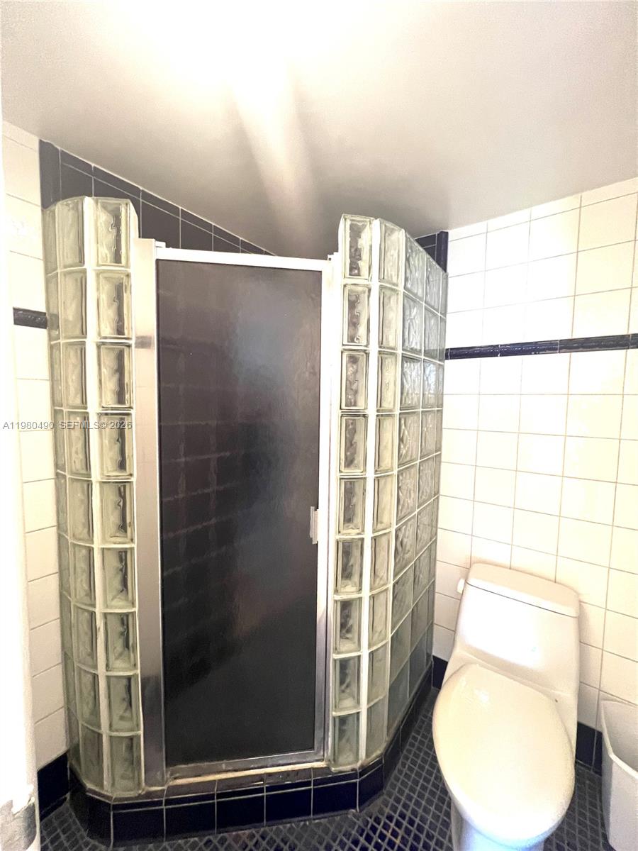 3475 N Country Clb Dr #716 Aventura, FL 33180