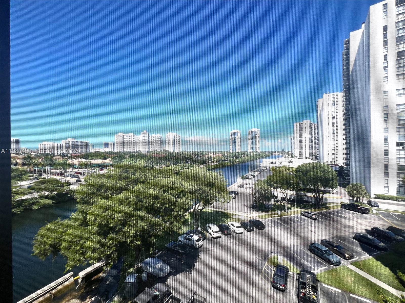 3475 N Country Clb Dr #716 Aventura, FL 33180