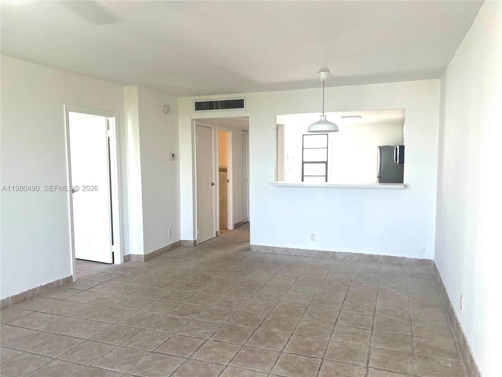 3475 N Country Clb Dr #716 Aventura, FL 33180