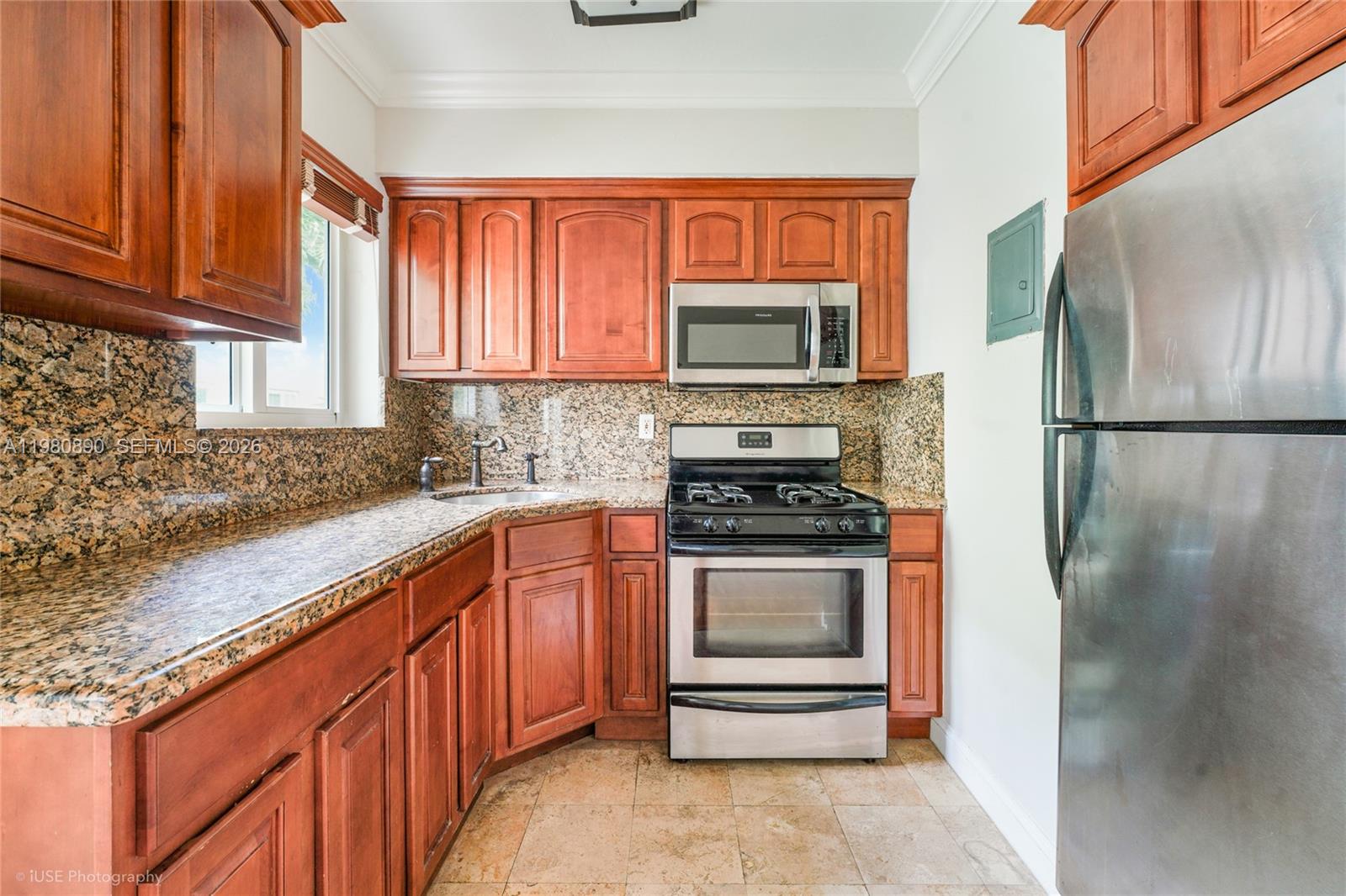 35 Antilla Ave Coral Gables, FL 33134