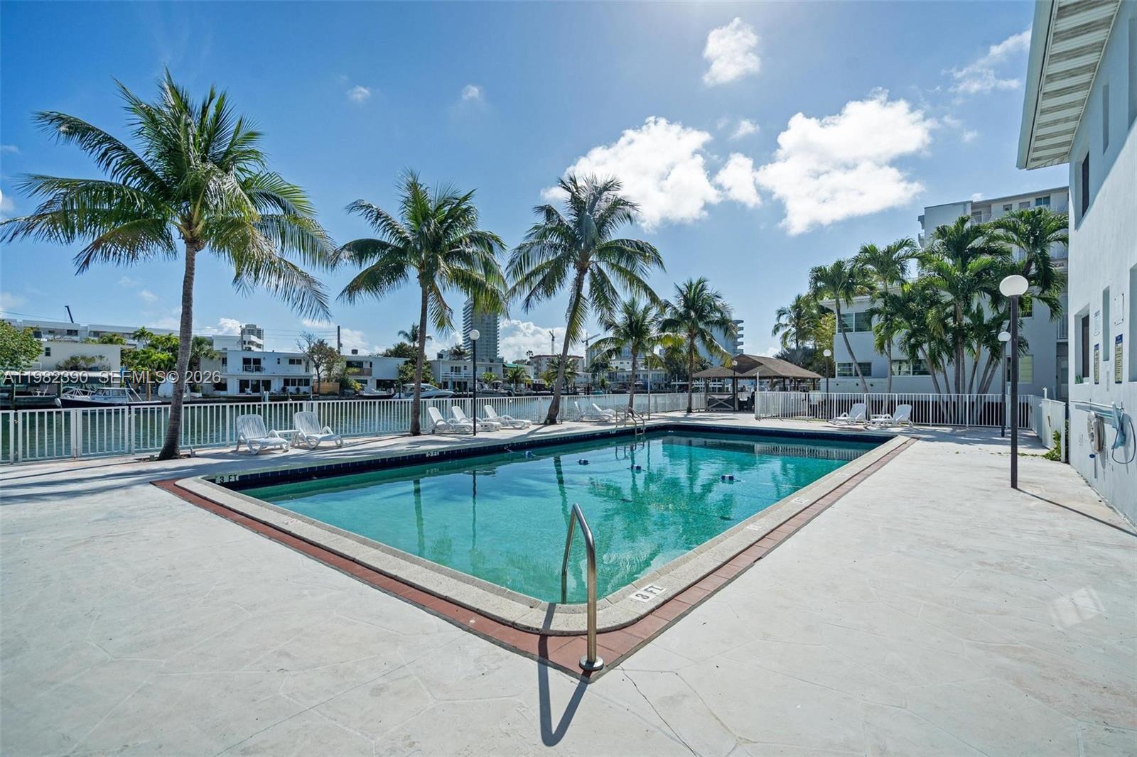 7207 Bay Dr #11 Miami Beach, FL 33141