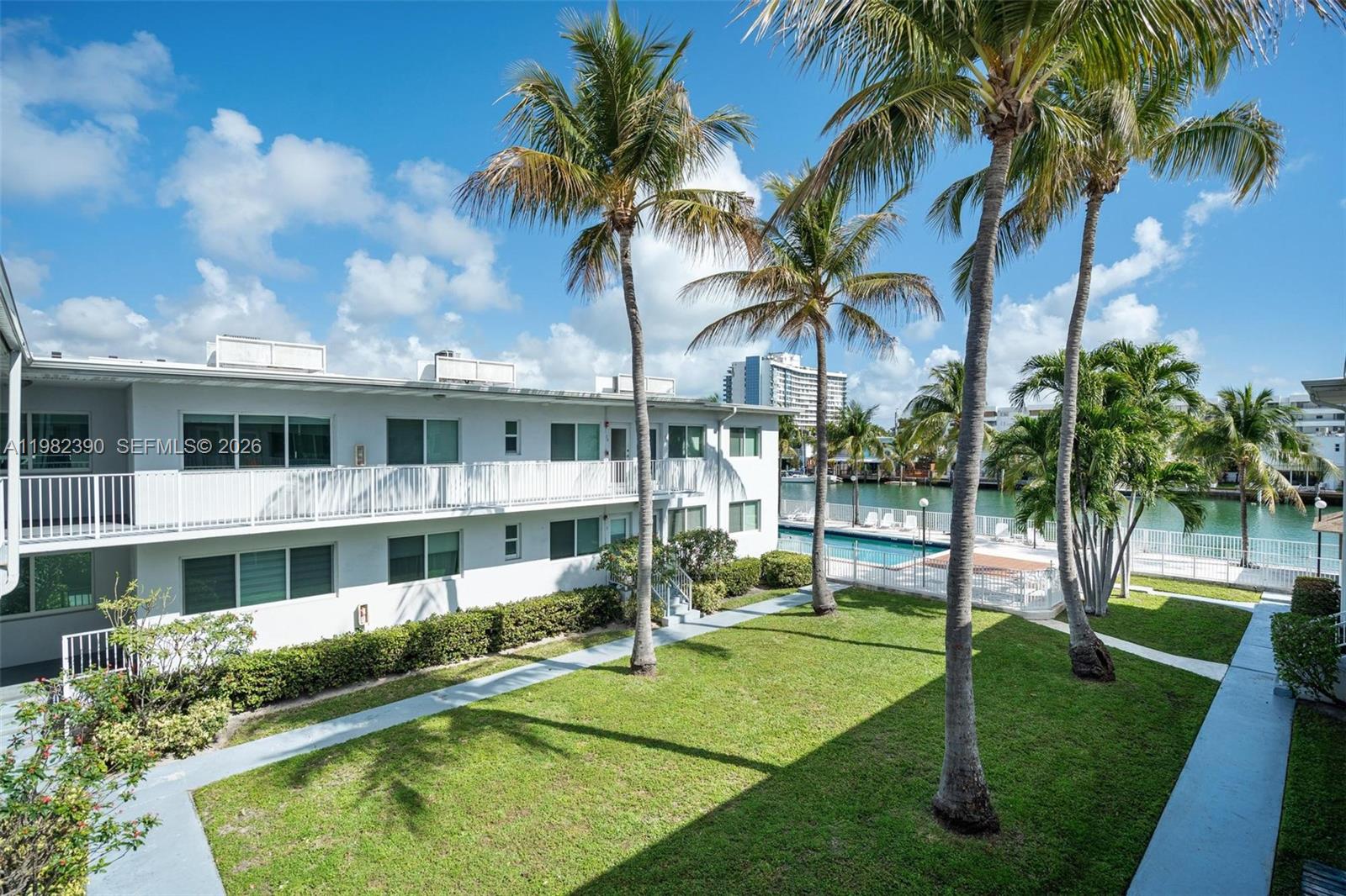 7207 Bay Dr #11 Miami Beach, FL 33141