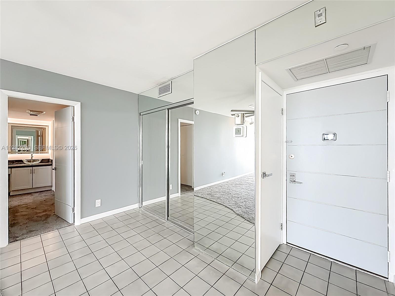 20301 W Country Clb Dr #2428 Aventura, FL 33180