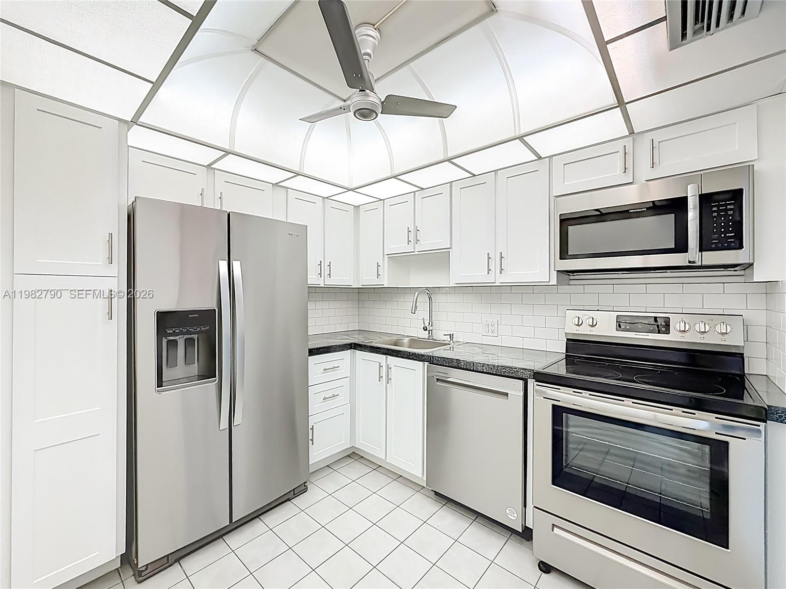 20301 W Country Clb Dr #2428 Aventura, FL 33180