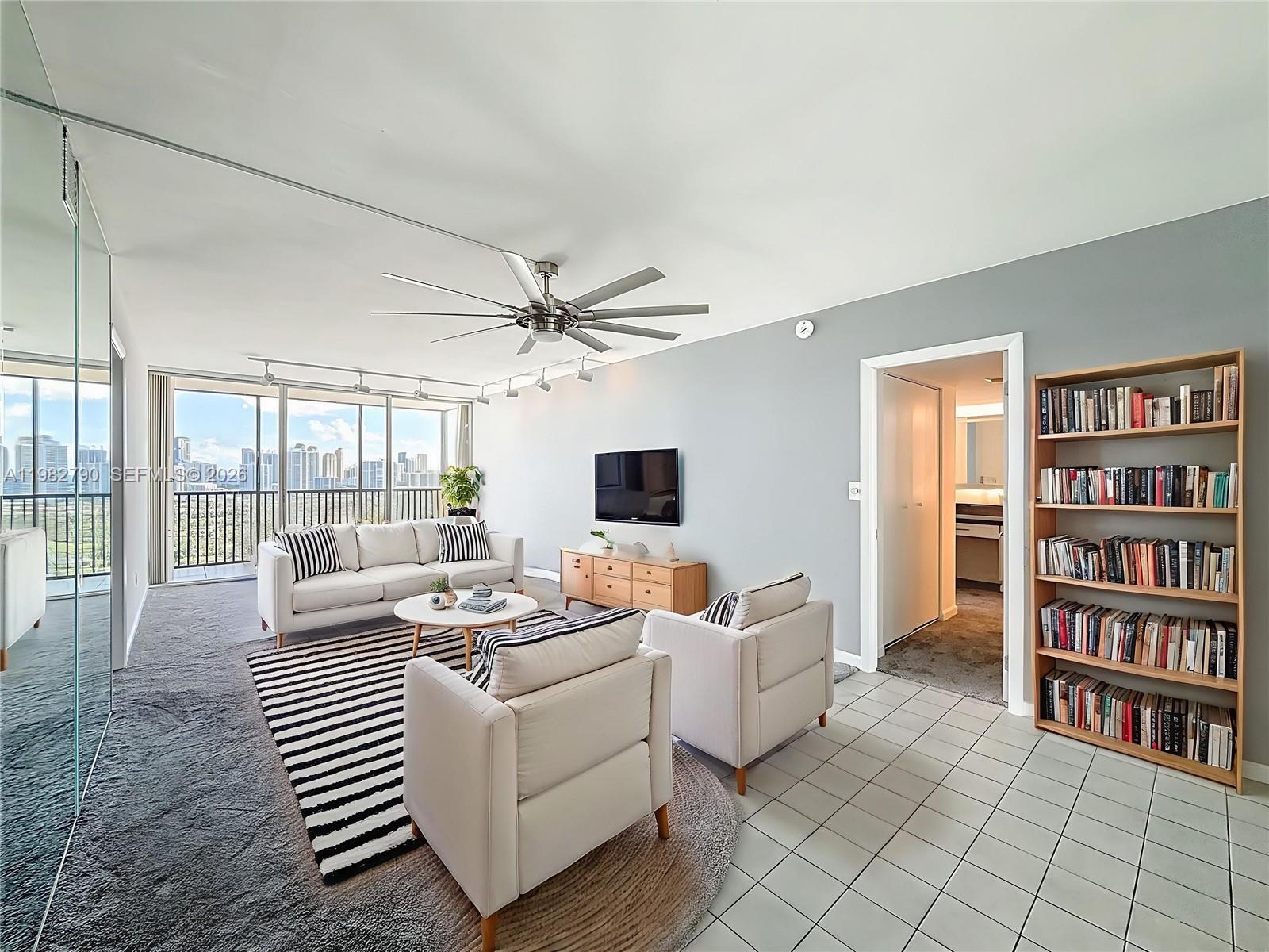 20301 W Country Clb Dr #2428 Aventura, FL 33180