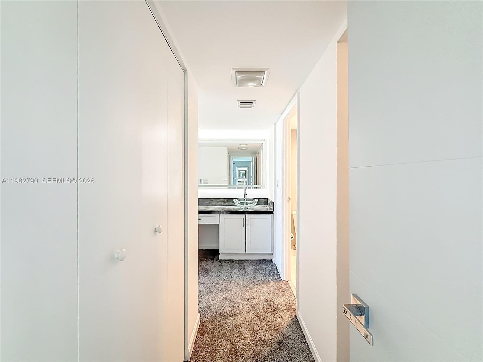 20301 W Country Clb Dr #2428 Aventura, FL 33180