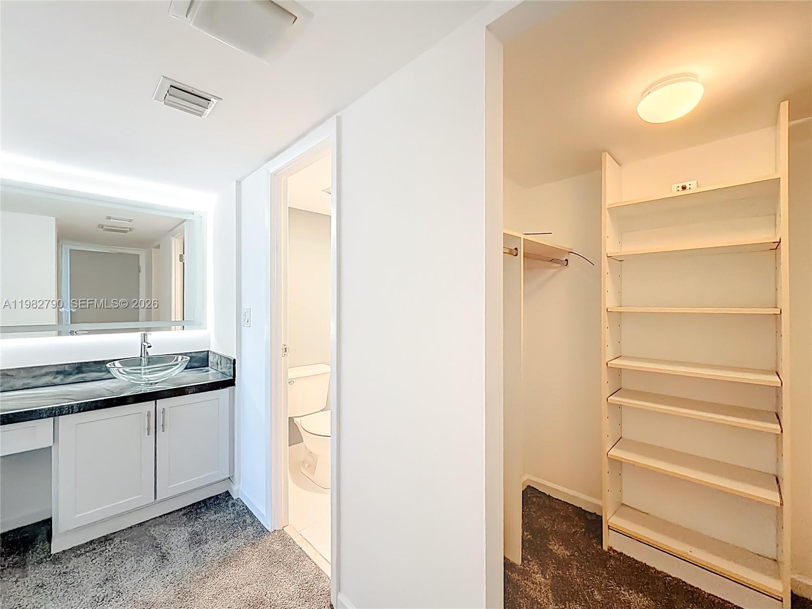 20301 W Country Clb Dr #2428 Aventura, FL 33180