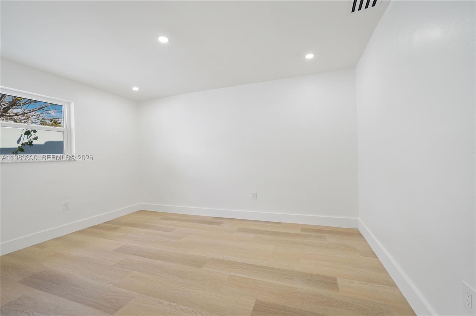 Undisclosed Address Miami, FL 33135