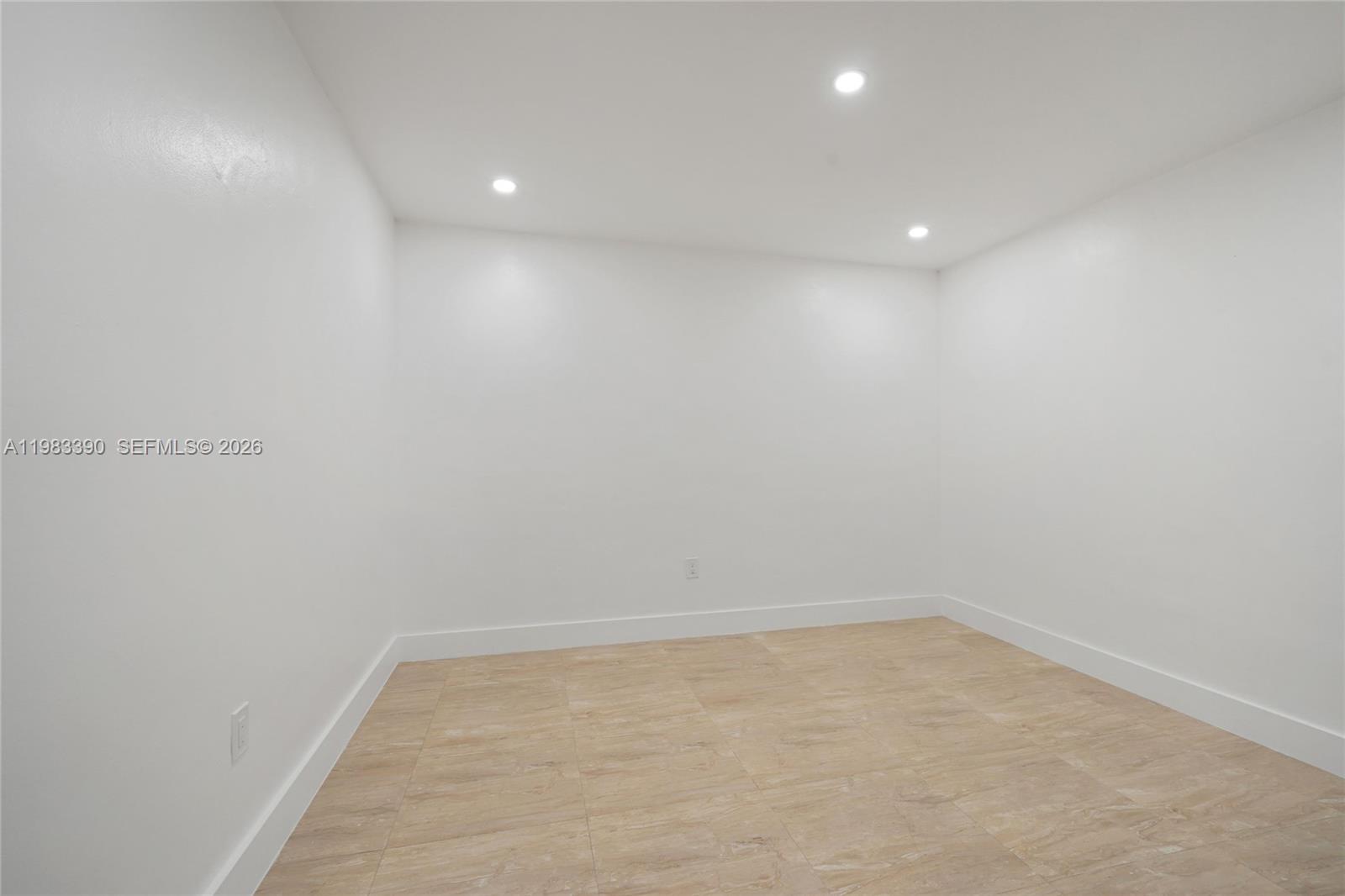 Undisclosed Address Miami, FL 33135