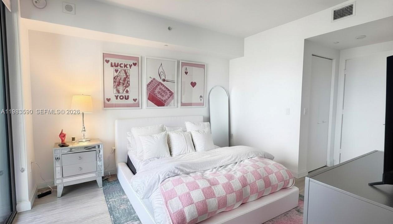 image Brickell Heights East5