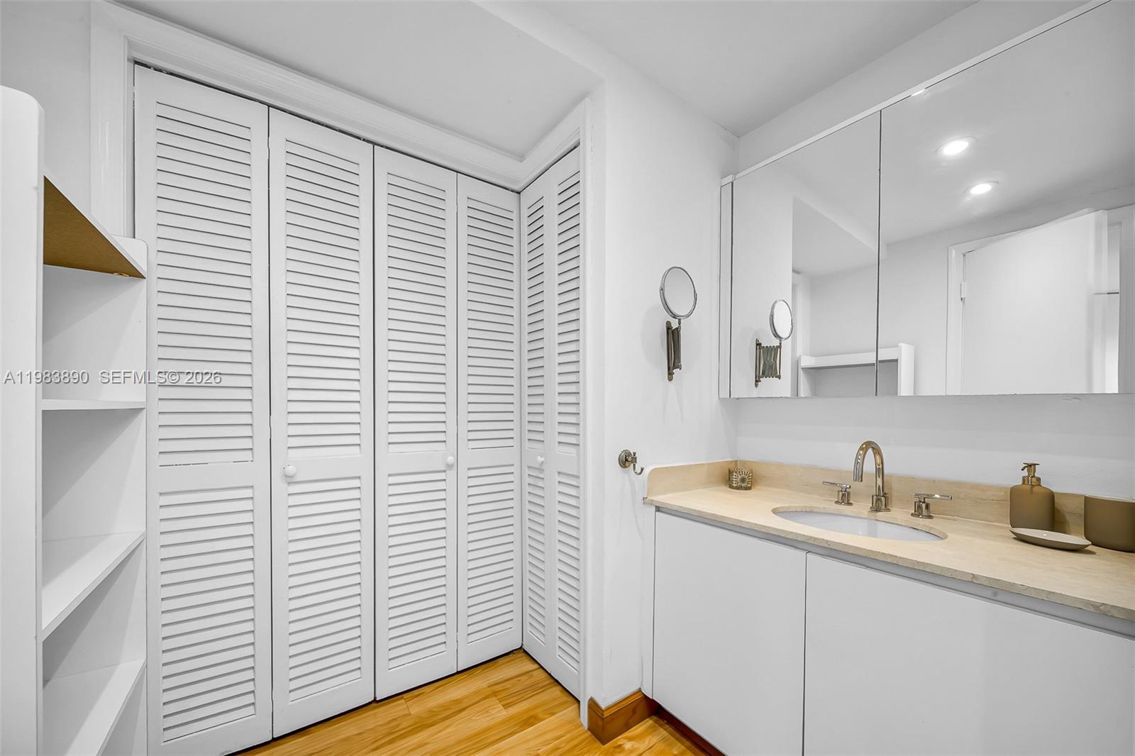 555 Crandon Blvd #53 Key Biscayne, FL 33149