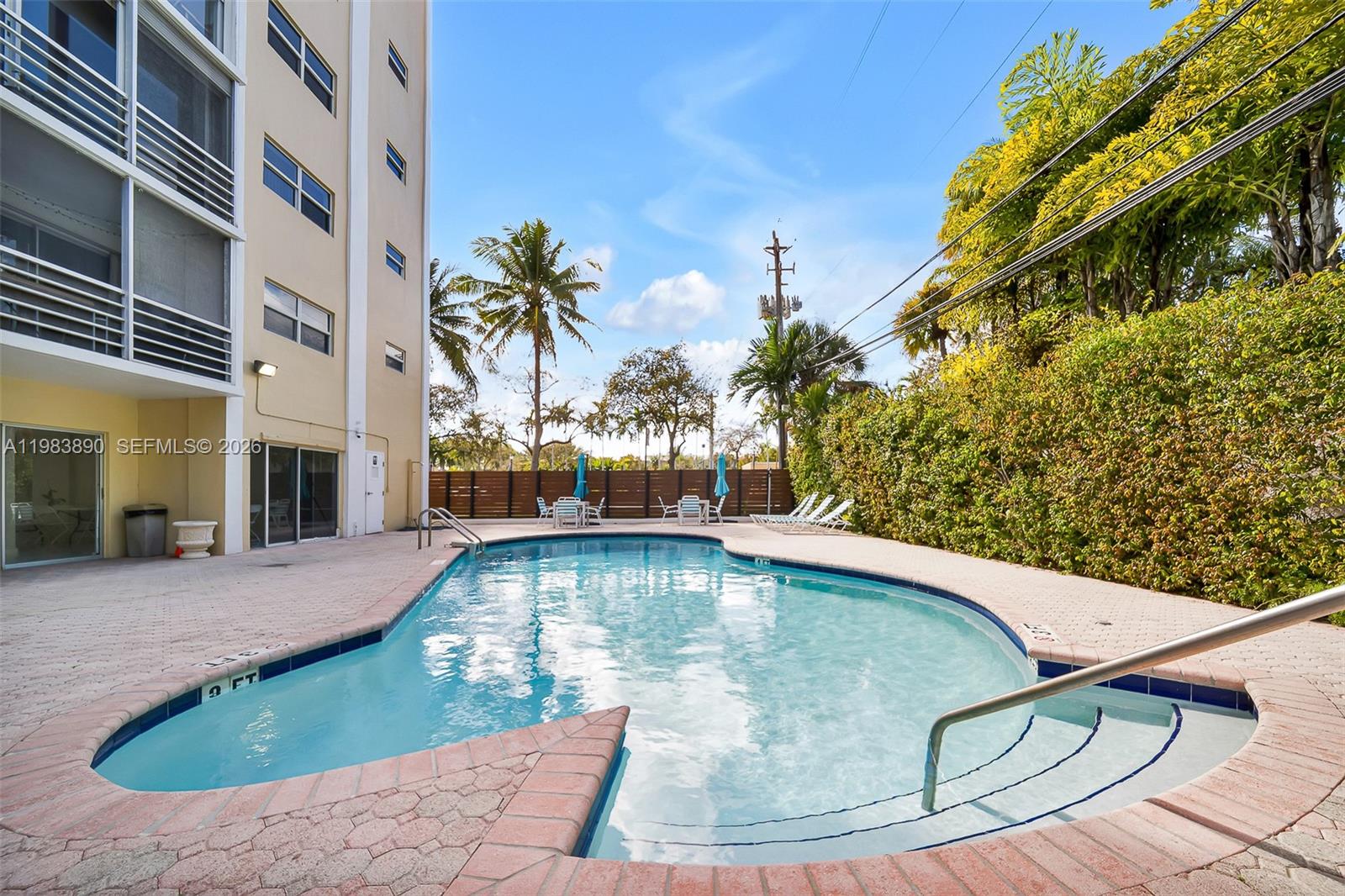 555 Crandon Blvd #53 Key Biscayne, FL 33149