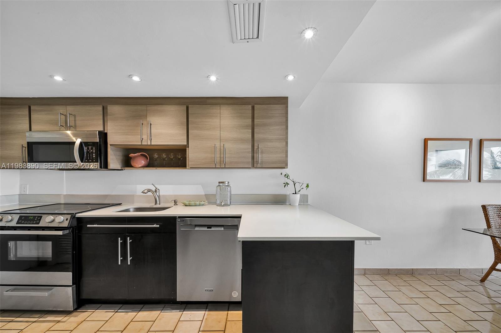 555 Crandon Blvd #53 Key Biscayne, FL 33149