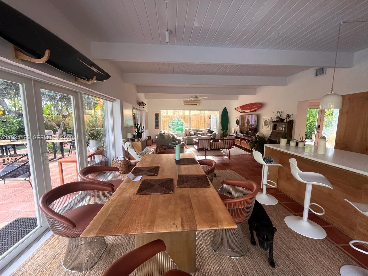 240 Greenwood Dr #240 Key Biscayne, FL 33149