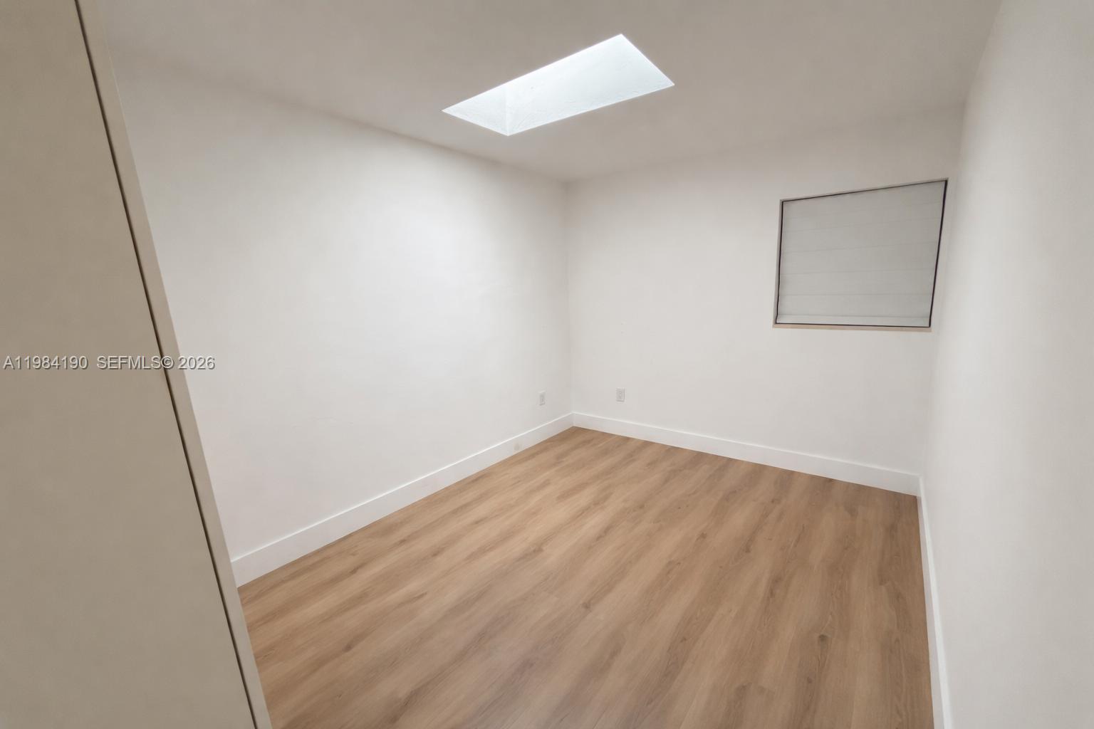 240 Greenwood Dr #240 Key Biscayne, FL 33149