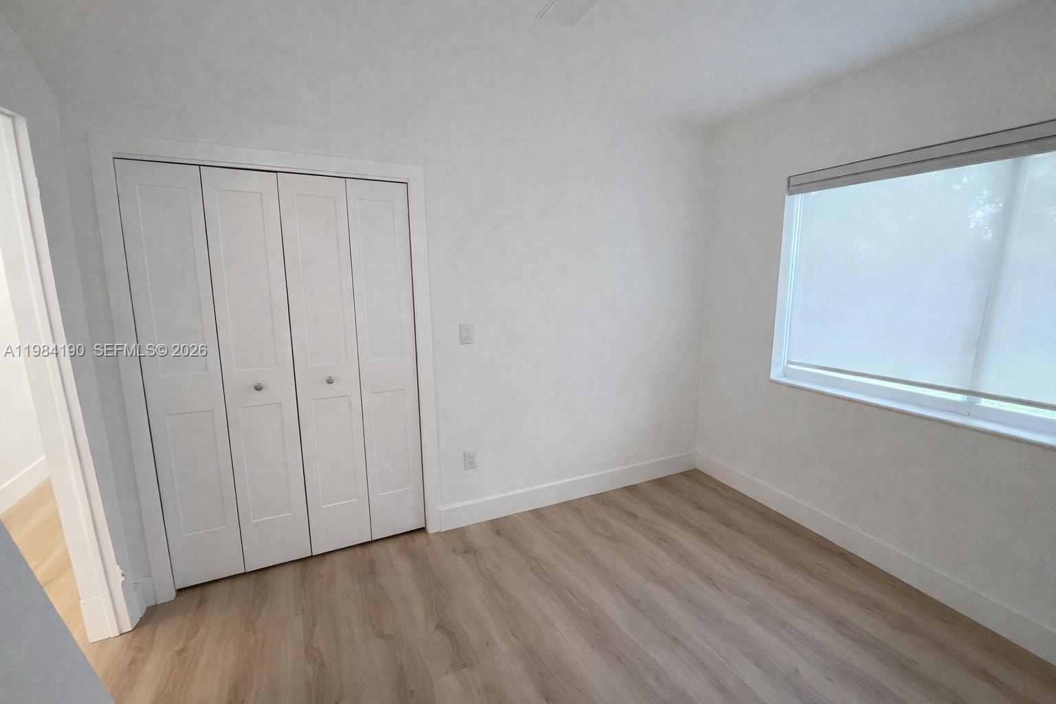 240 Greenwood Dr #240 Key Biscayne, FL 33149