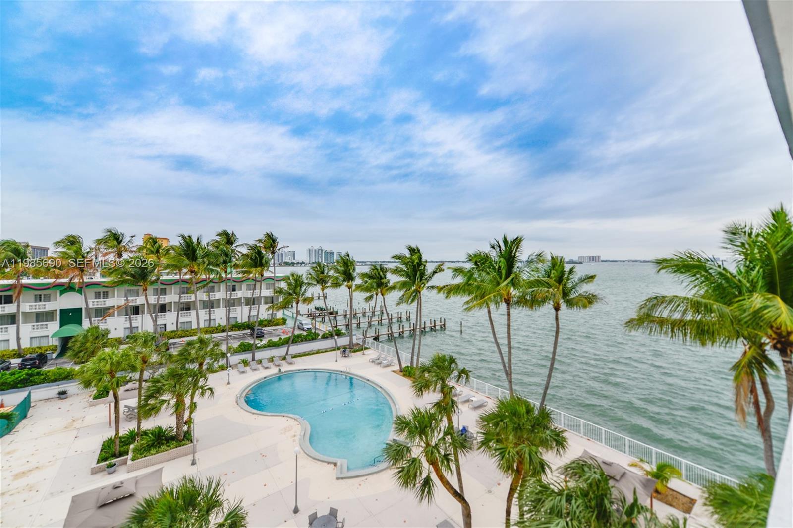 1865 N 79th St Cswy #5H North Bay Village, FL 33141