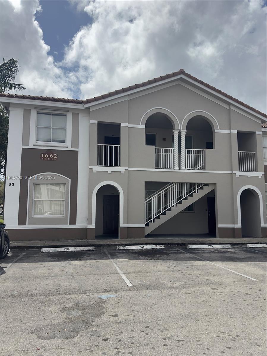 1662 SE 27th Dr #209