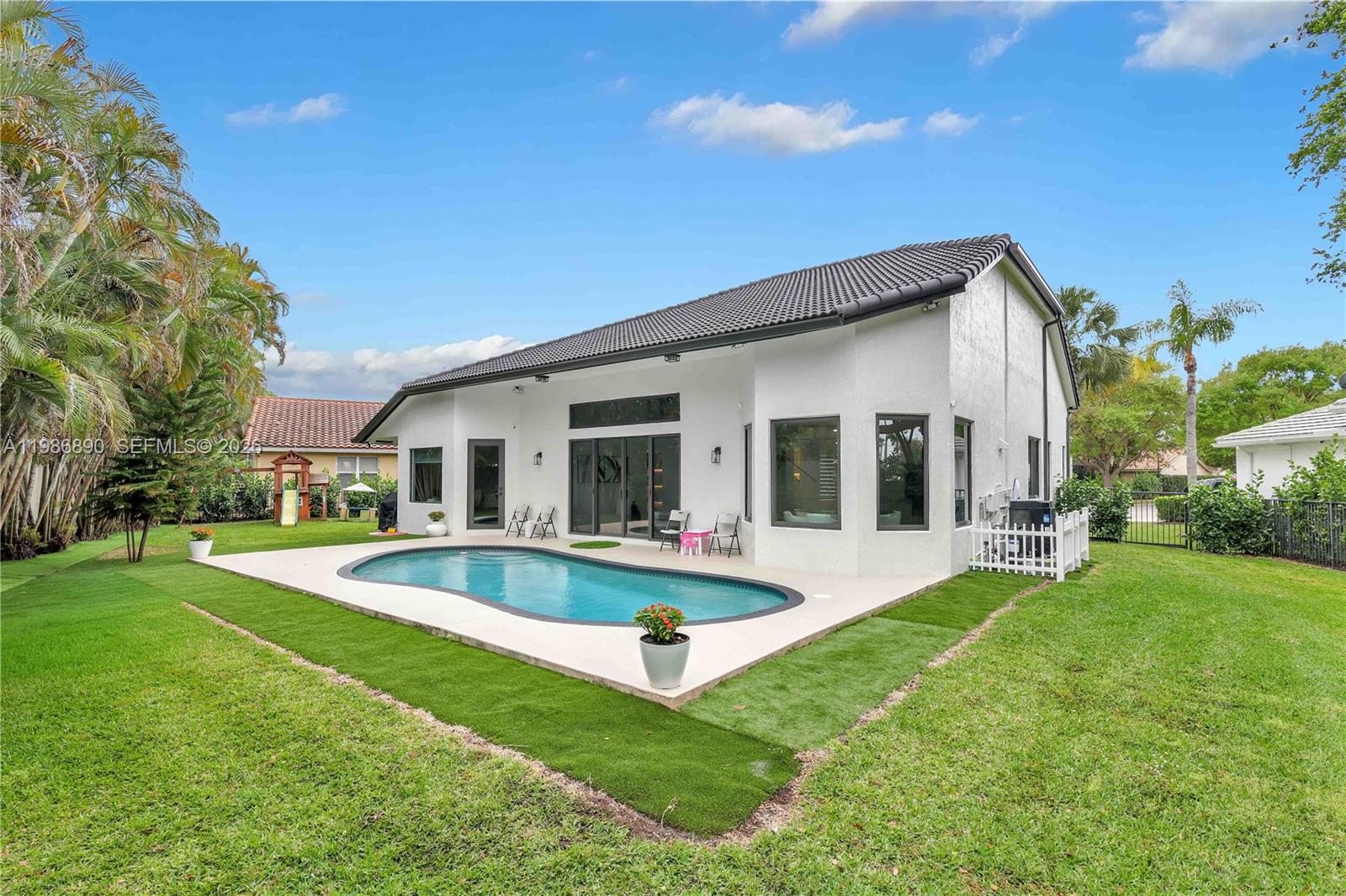 10081 Umberland Pl Boca Raton, FL 33428