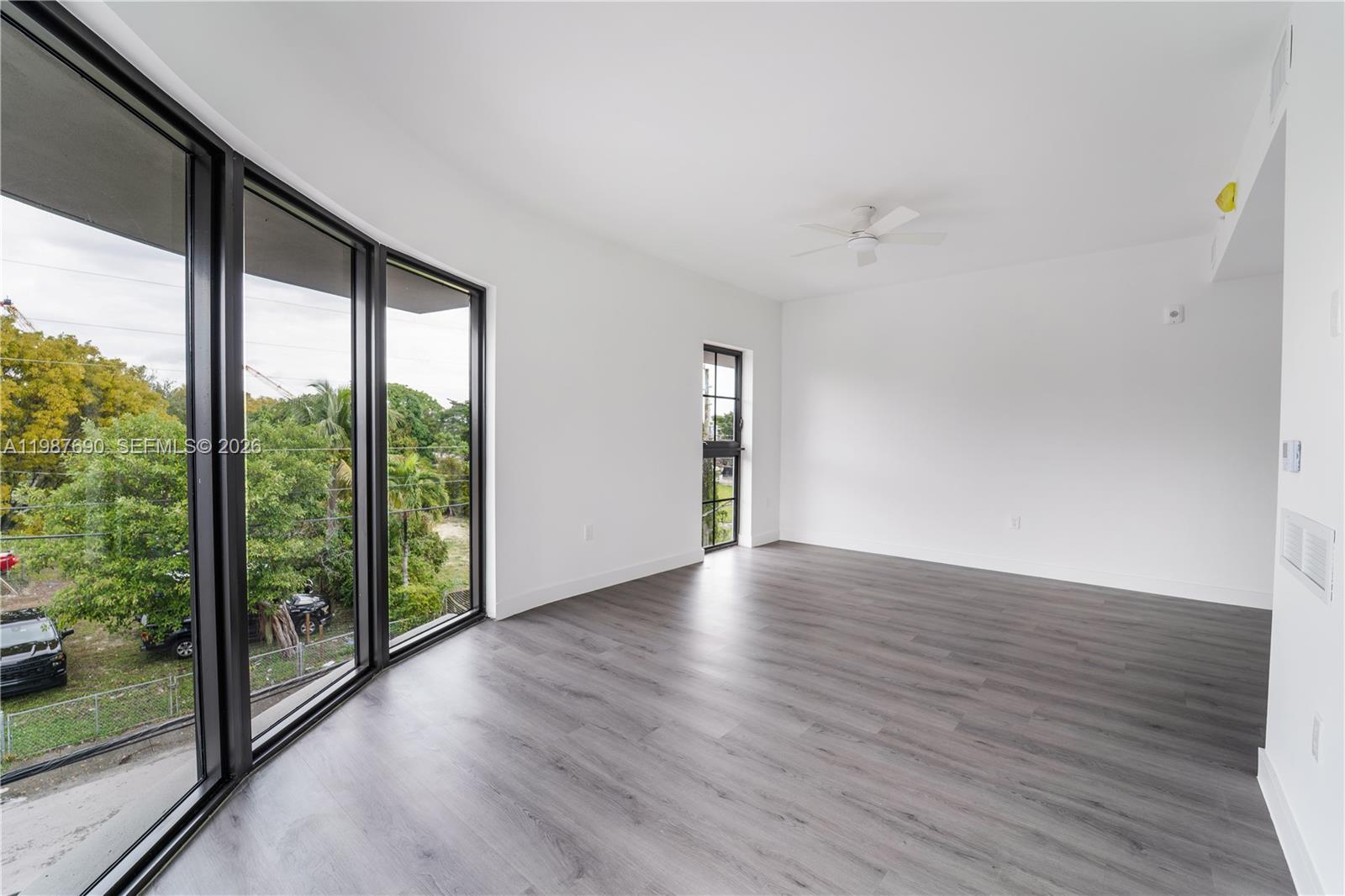 1165 NW 8th Ave #104