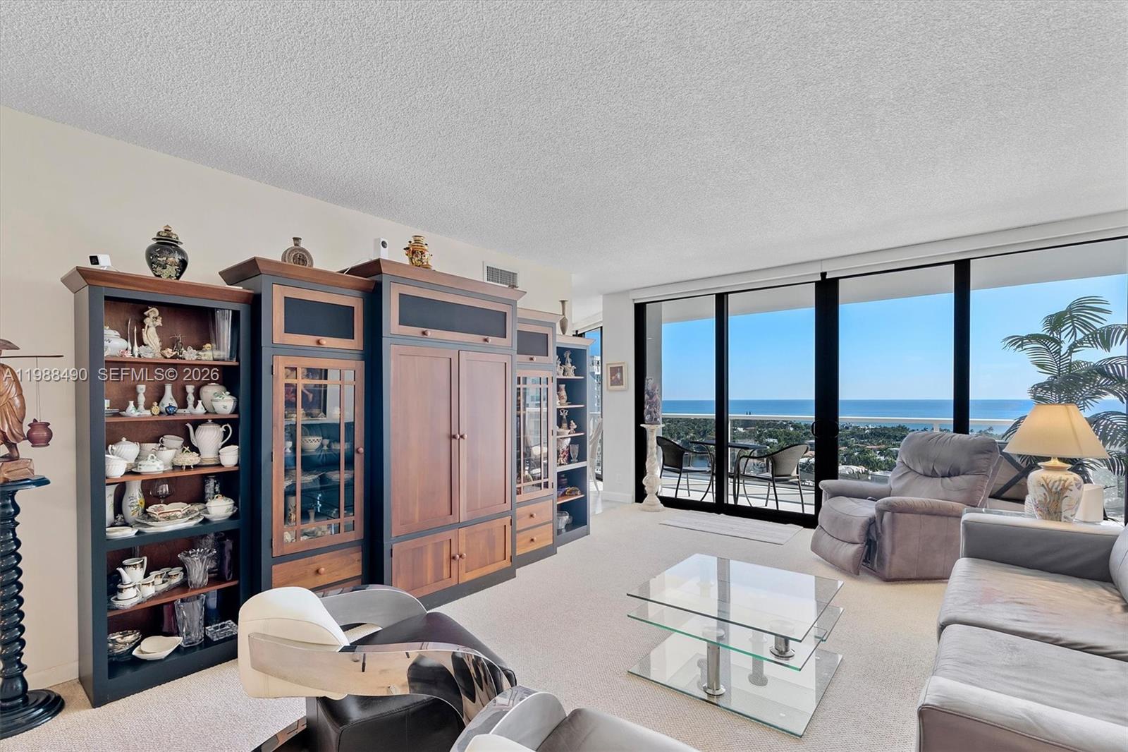 image Hamptons West10