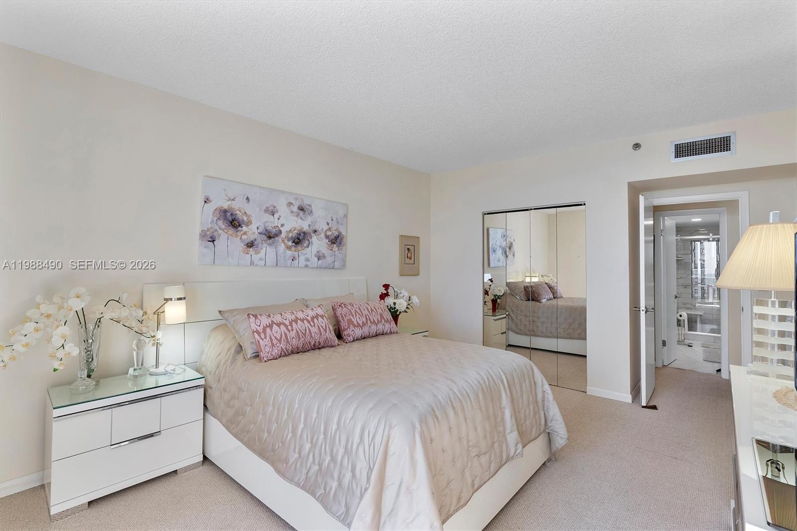 image Hamptons West28