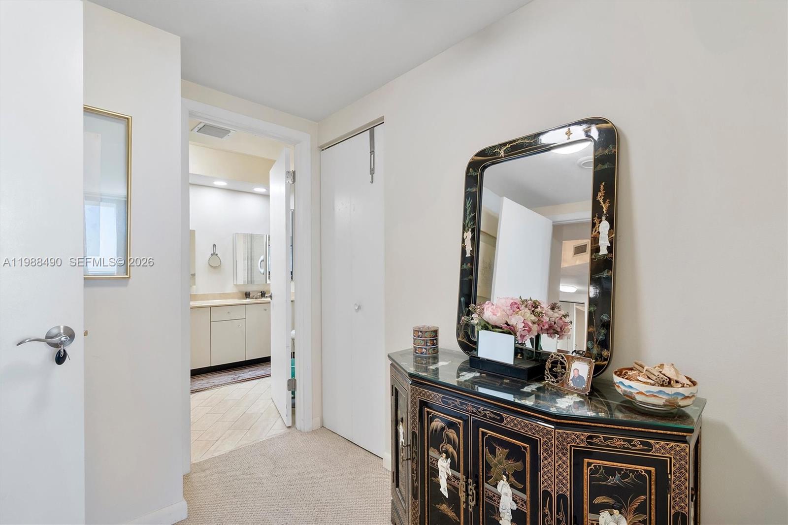 image Hamptons West32