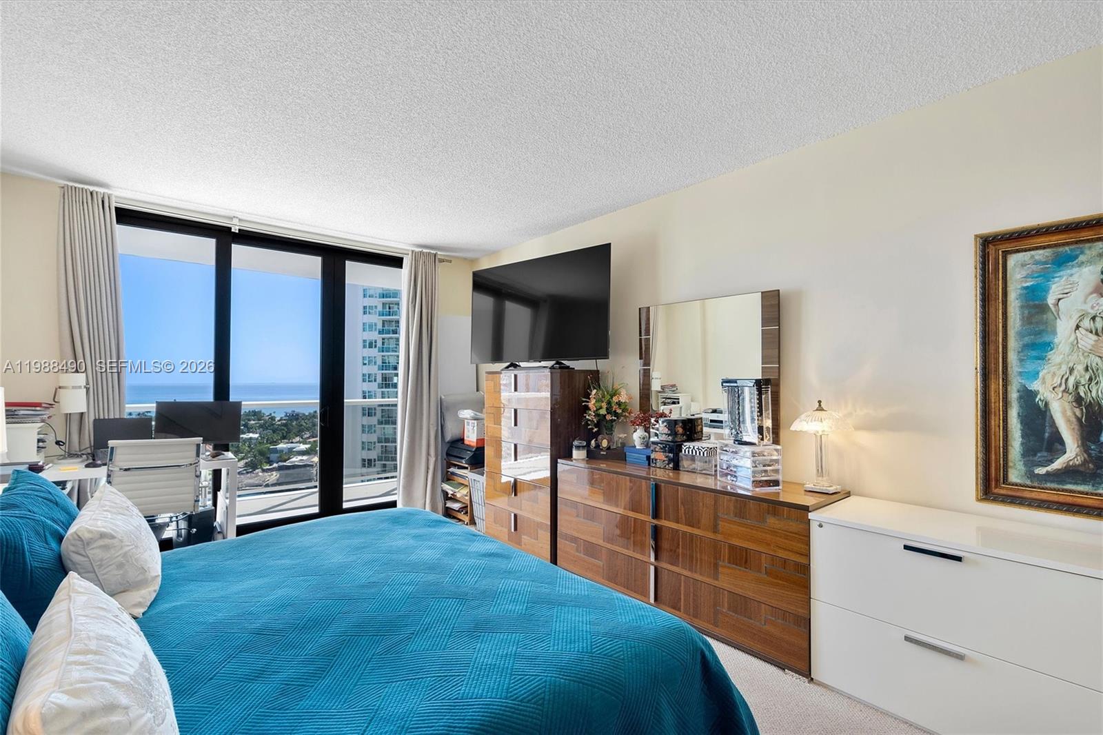 image Hamptons West34