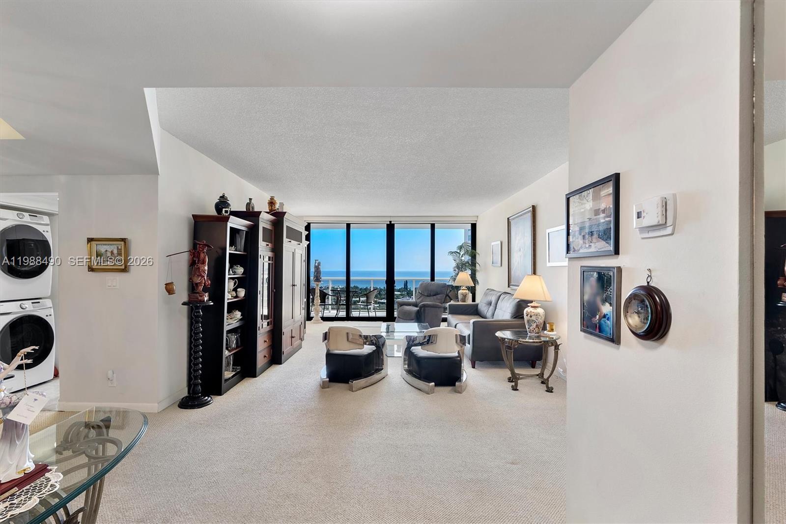 image Hamptons West7