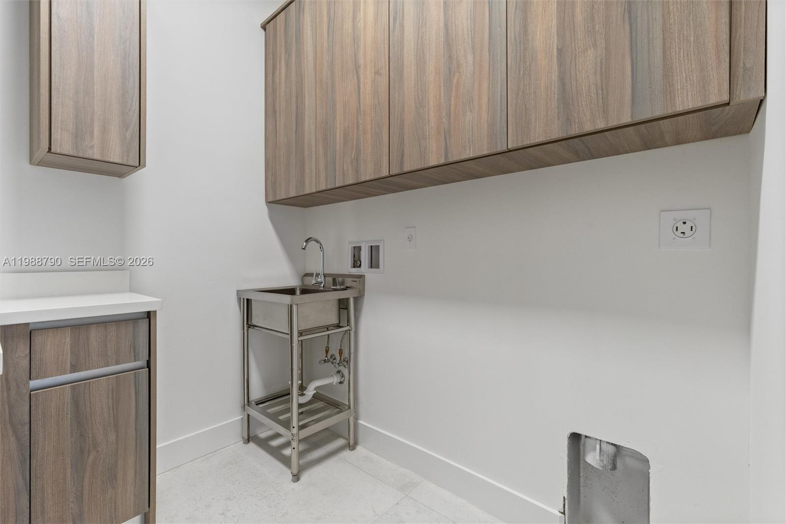 8230 SW 193rd Ter Cutler Bay, FL 33157