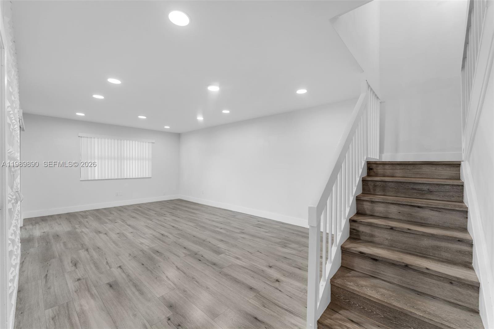 14210 SW 94th Cir Ln #104-35 Miami, FL 33186