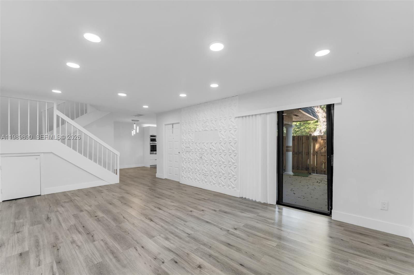 14210 SW 94th Cir Ln #104-35 Miami, FL 33186