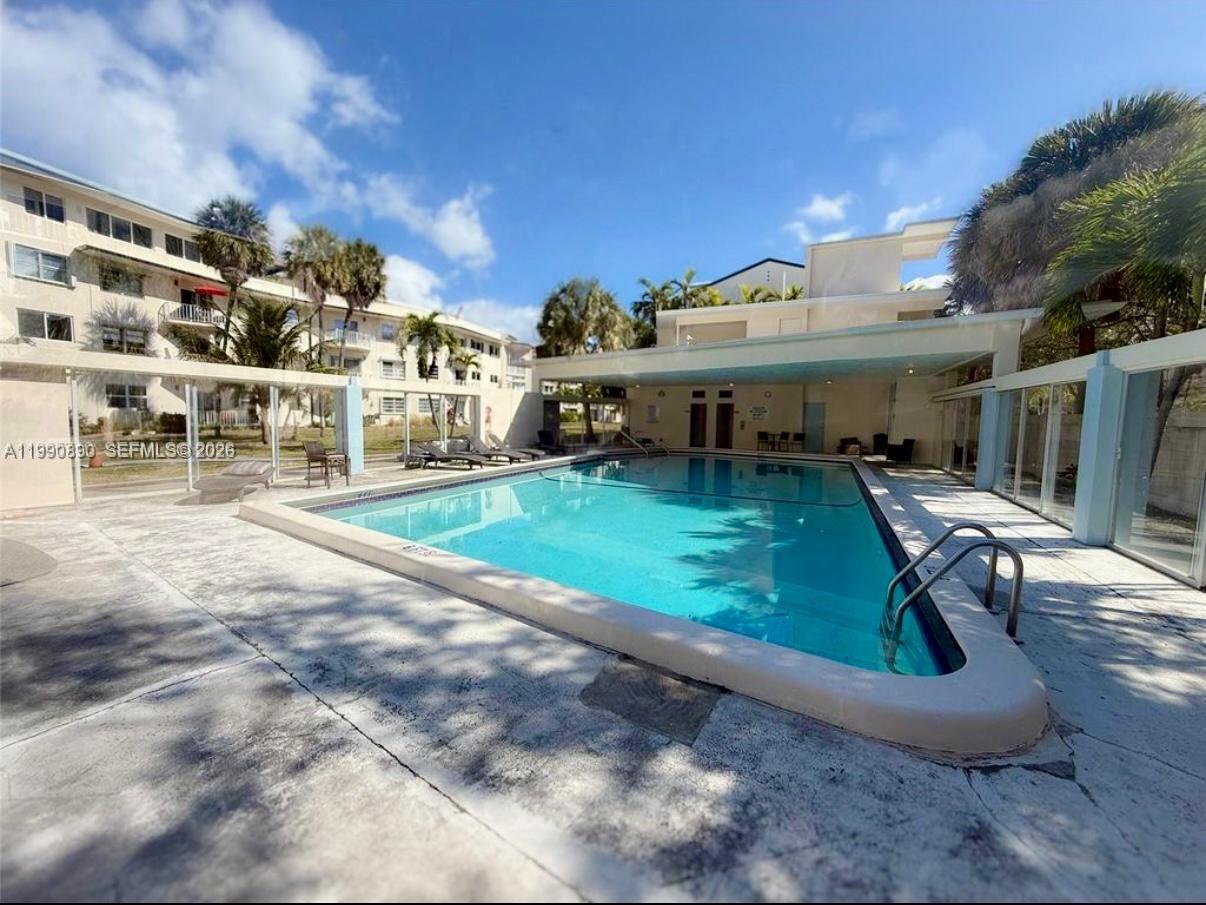 1967 S Ocean Blvd #205 Lauderdale By The Sea, FL 33062