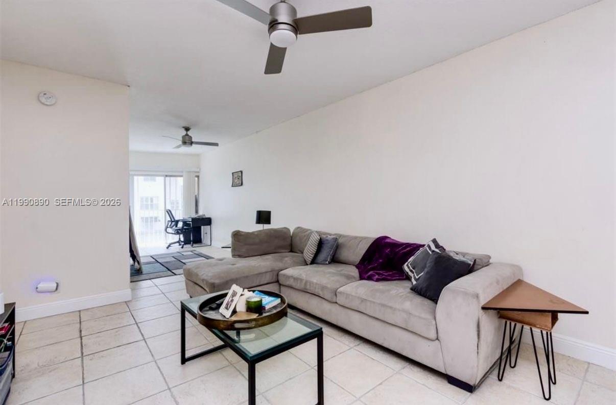 1967 S Ocean Blvd #205 Lauderdale By The Sea, FL 33062