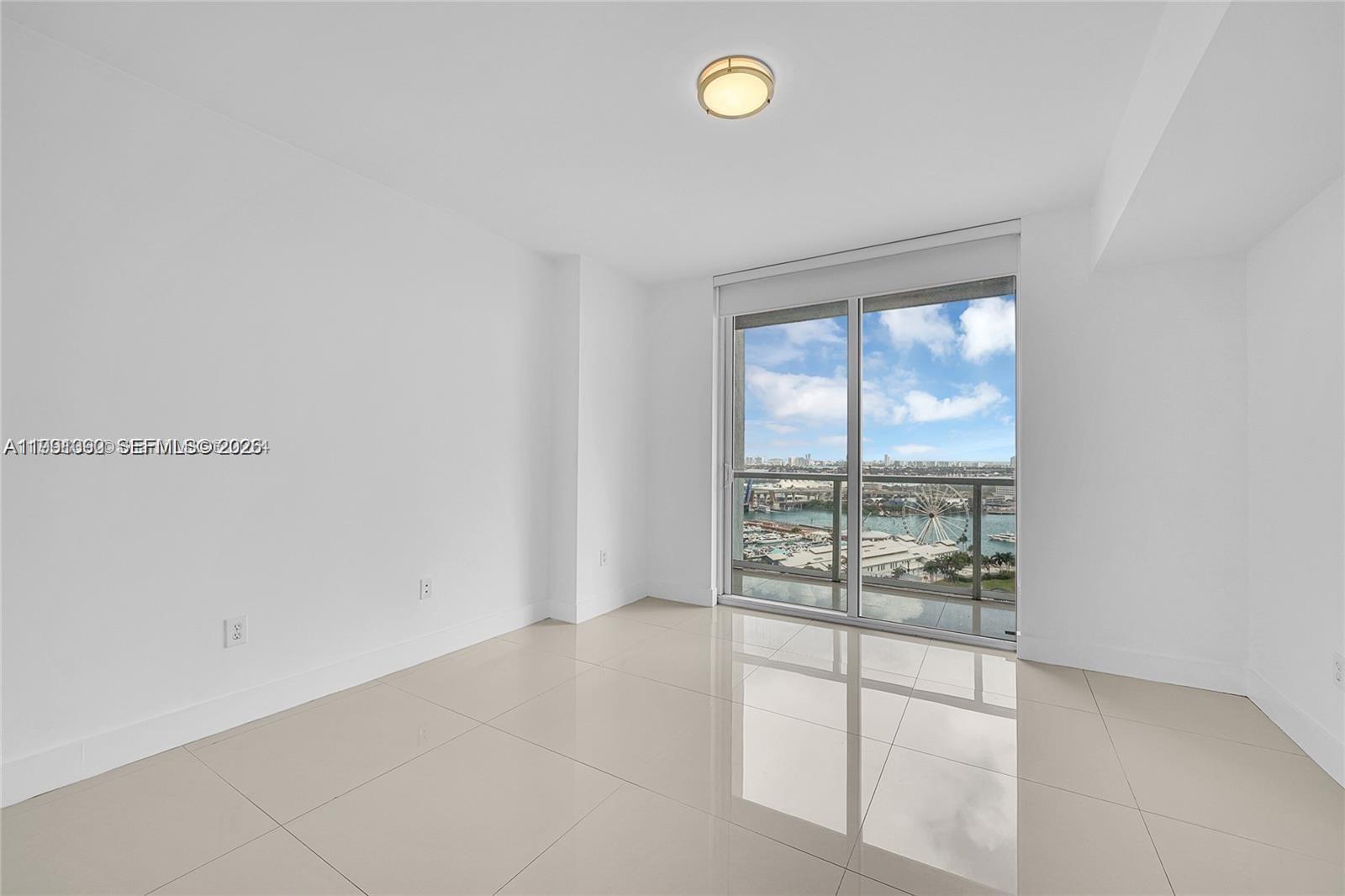 image Vizcayne South5