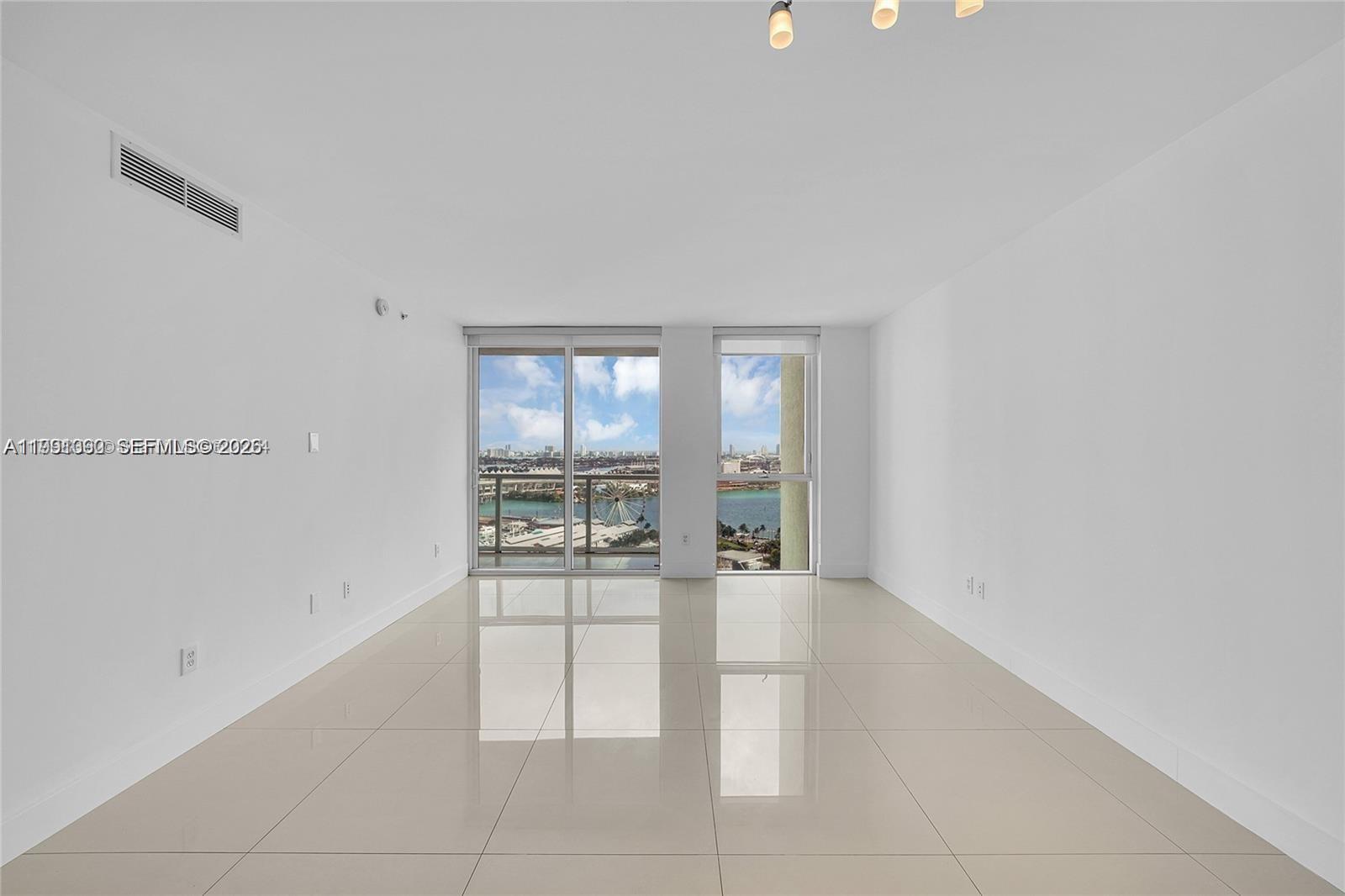 image Vizcayne South7