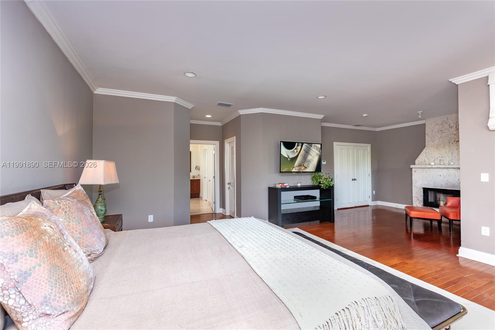 174 Isla Dorada Blvd Coral Gables, FL 33143