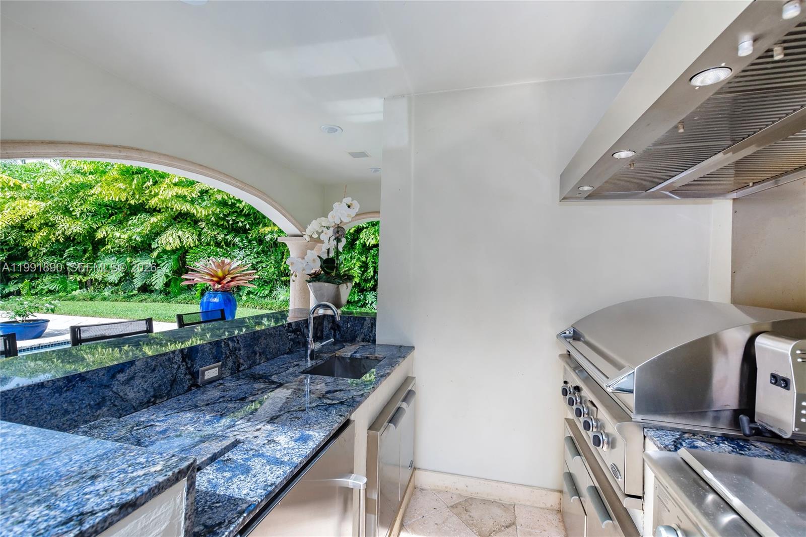 174 Isla Dorada Blvd Coral Gables, FL 33143