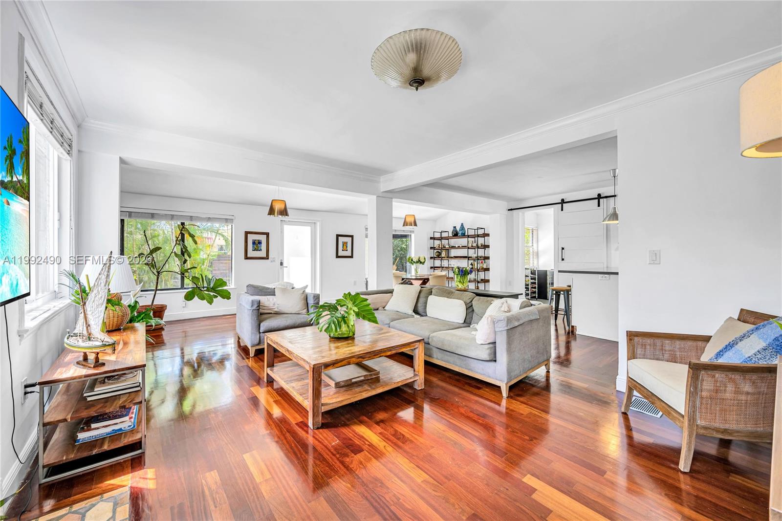 1601 SW 11th Ter Miami, FL 33135